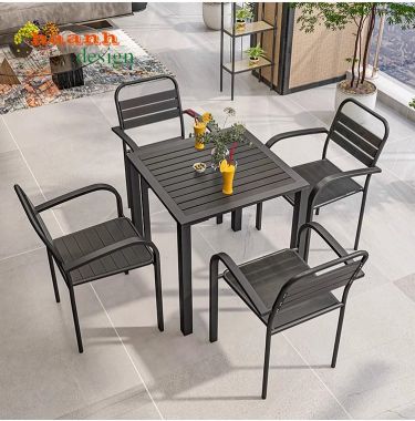 Bàn ghế chân sắt mặt gỗ nhựa ngoài trời bền đẹp NTG 009