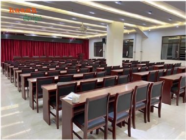 Tìm Hiểu Bàn Ghế Hội Trường - Thiết Kế Đẳng Cấp Cho Không Gian-BHN 002