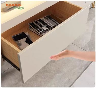 Kệ tivi gỗ công nghiệp màu kem chân cao - KCH 013