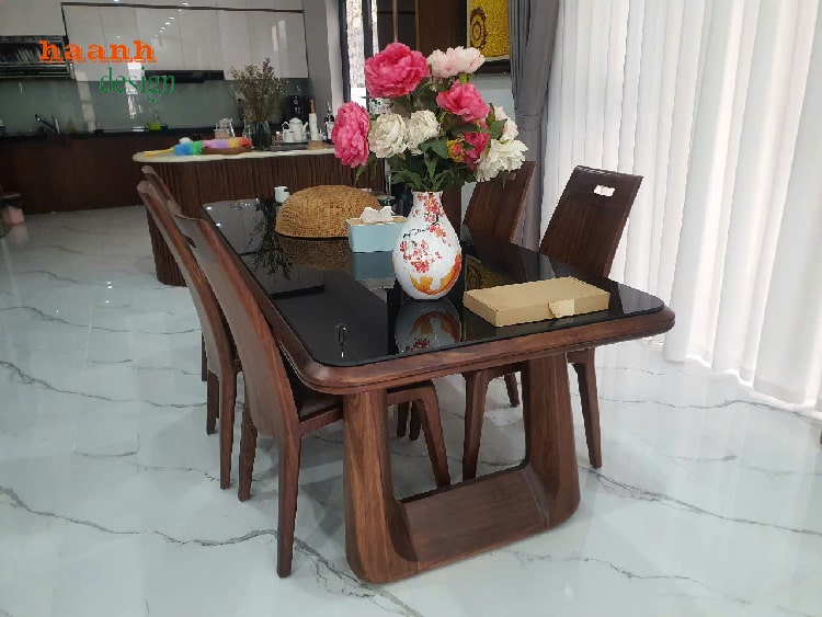 Bàn Ghế Ăn Gỗ Óc Chó Tự Nhiên
