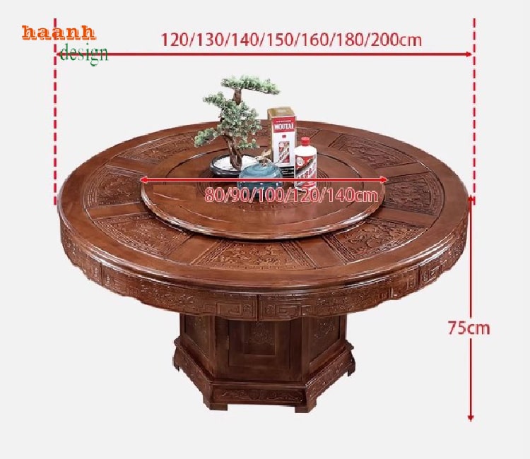 Nghệ nhân chạm khắc bàn ăn gỗ theo yêu cầu