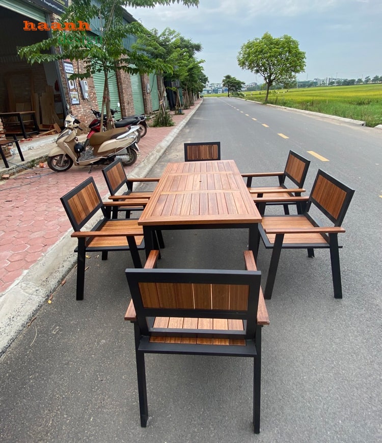 Bàn ghế chân sắt mặt gỗ teak tự nhiên