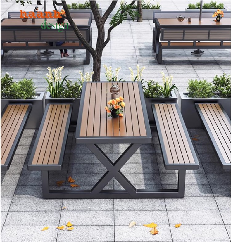 Bàn ghế sắt gỗ cho quán cà phê sân vườn