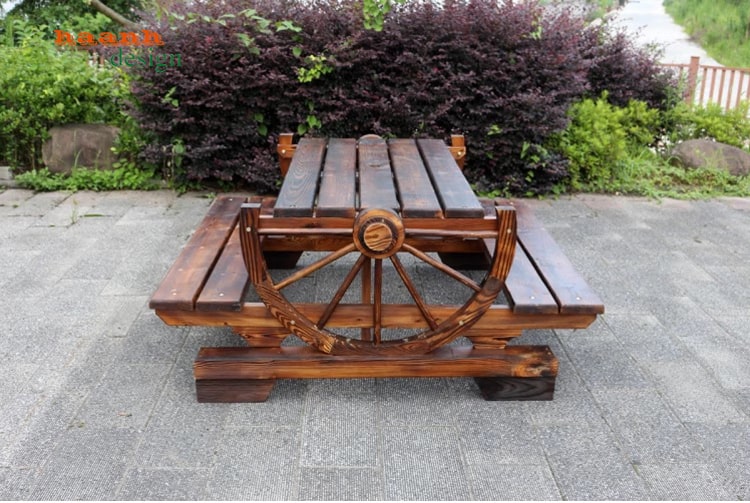 Bàn ghế gỗ ngoài trời sân vườn