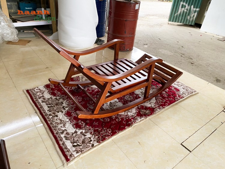 Ghế đọc sách gỗ gõ đỏ tự nhiên