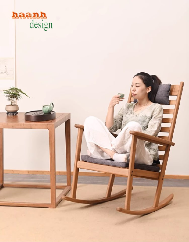 Ghế thư giãn đọc sách đặt tại góc phòng đọc nhỏ gọn