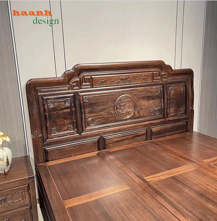 Giường ngủ giả cổ gỗ tự nhiên