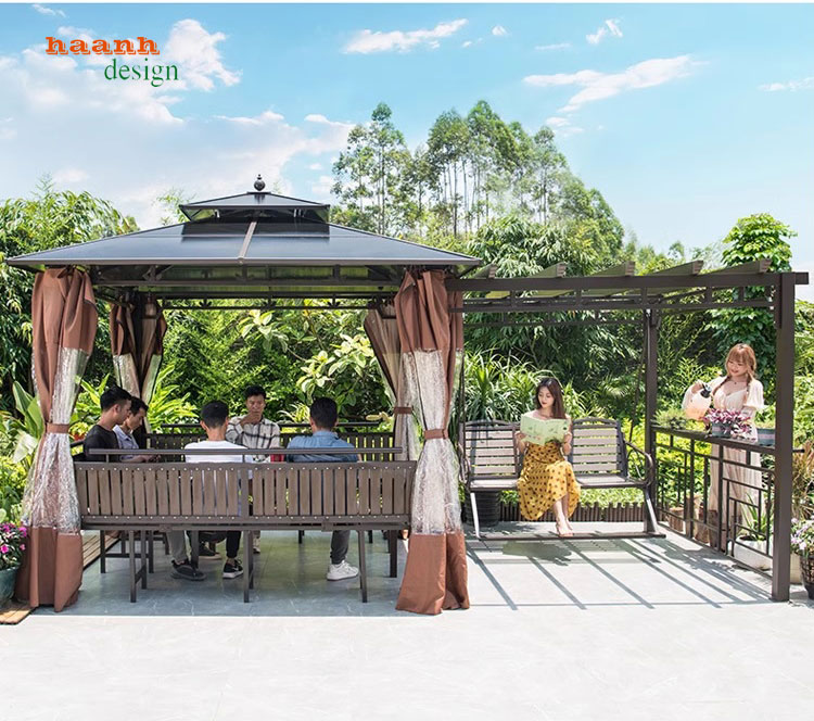 Nhà chòi kẽm ngoài trời