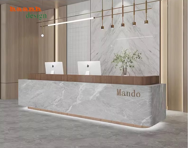 Quầy lễ tân khách sạn