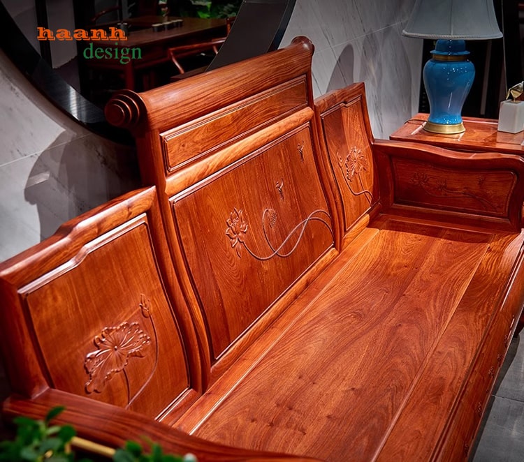 Bàn ghế gỗ phòng khách giả cổ