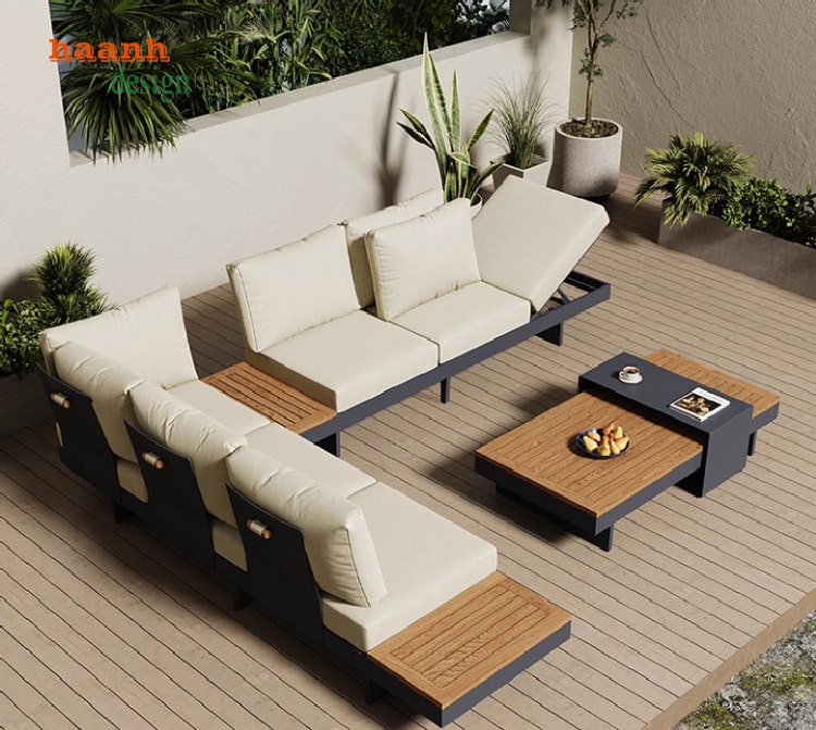bàn ghế sofa ngoài trời tại resort hồ bơi