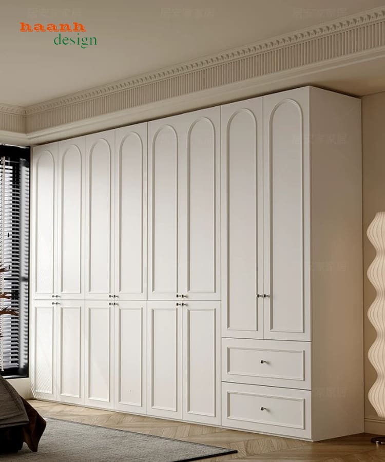 TAT 011 bố cục nhiều cánh Tủ TAT 011 nhiều cánh với hai ngăn kéo bên phải