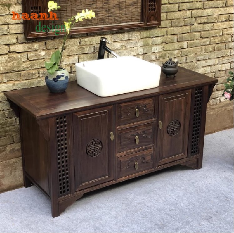 Tủ gỗ phòng tắm Á Đông chia ngăn tiện lợi