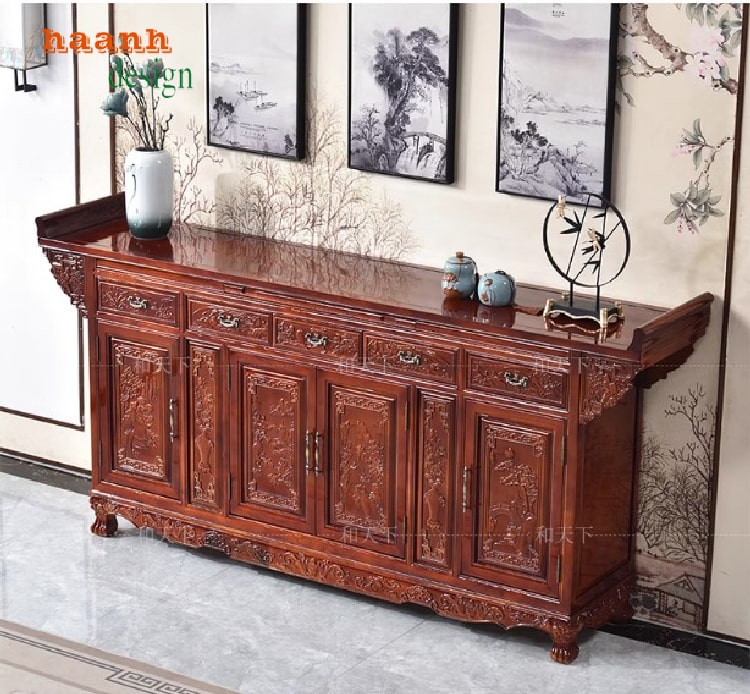 Chi tiết tay nắm đồng cổ trên tủ thờ gia tiên