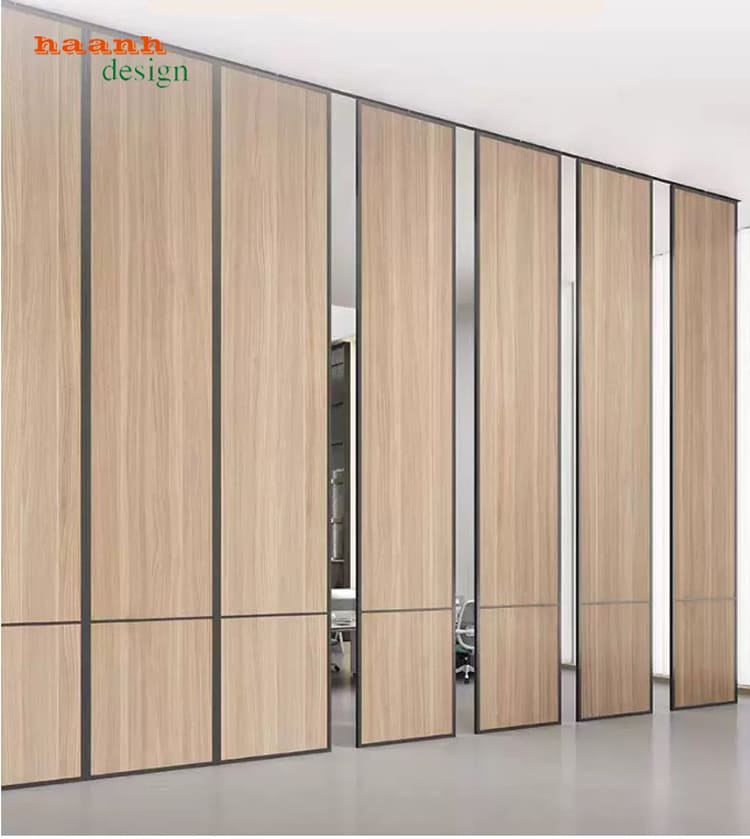 VNV 005 - vân gỗ sáng gần khép Vách VNV 005 vân gỗ sáng ở trạng thái gần khép