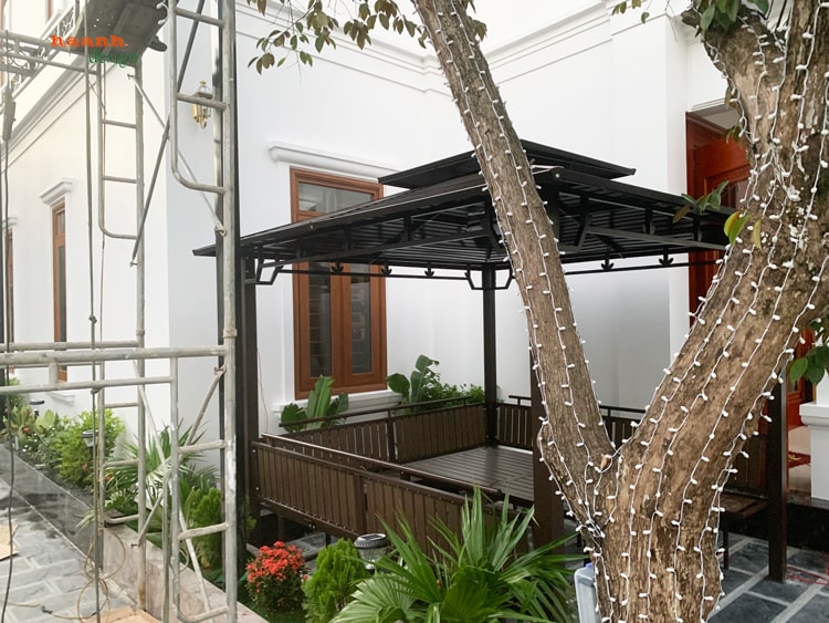 Nhà chòi kẽm sân vườn ngoài trời